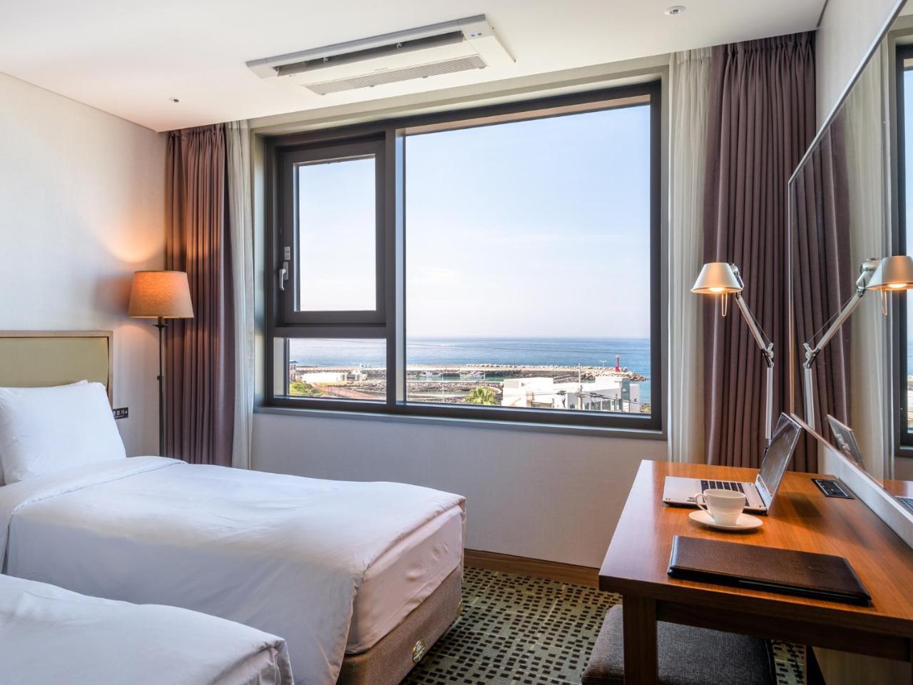 Grabel Hotel Jeju Exterior foto